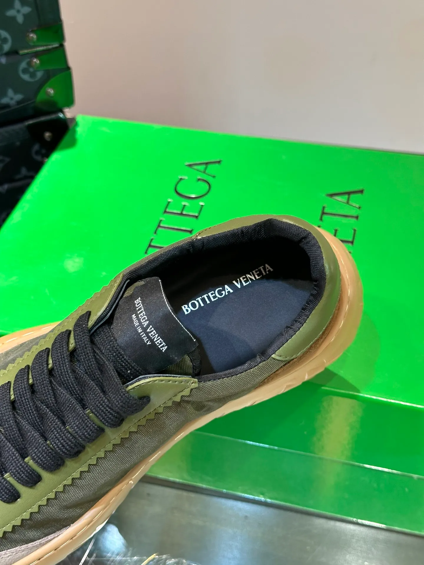 Men's Men's Shoes💰460【New】⛺️⛺️BV/Bottega Veneta🆕New men's moral training sneakers, made of Sneaker technology nylon and suede, inspired by retro basketball shoes, a new interpretation of classic sneakers, a light, comfortable and breathable summer must-have item, the soles are made of classic woven texture, super recognizable, nylon suede stitching, full of texture!  Size: 38-44 (45 can be customized